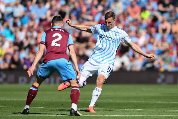 在伊埃拉 在伊埃拉